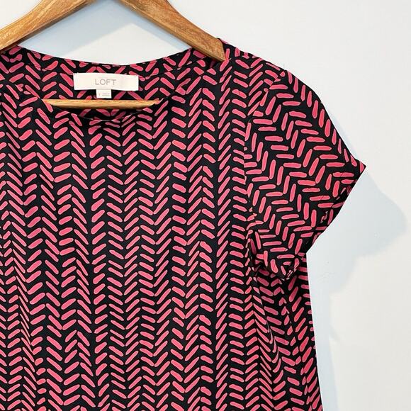 LOFT Geometric Print Lightweight Blouse Red Black Size Small EUC - Picture 2 of 15